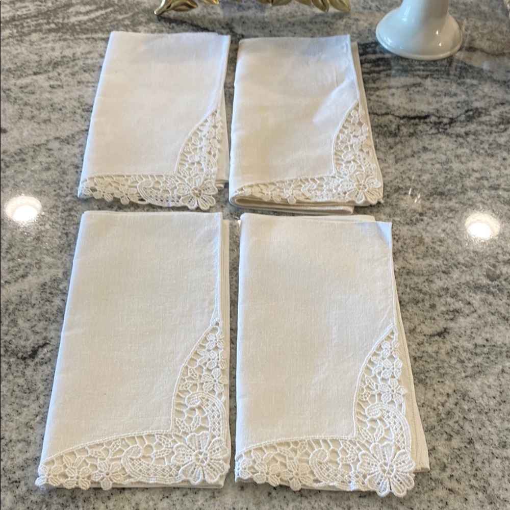Set of 4 Gorgeous Vintage MCM White Crochet Corner Lace Corner Napkins!